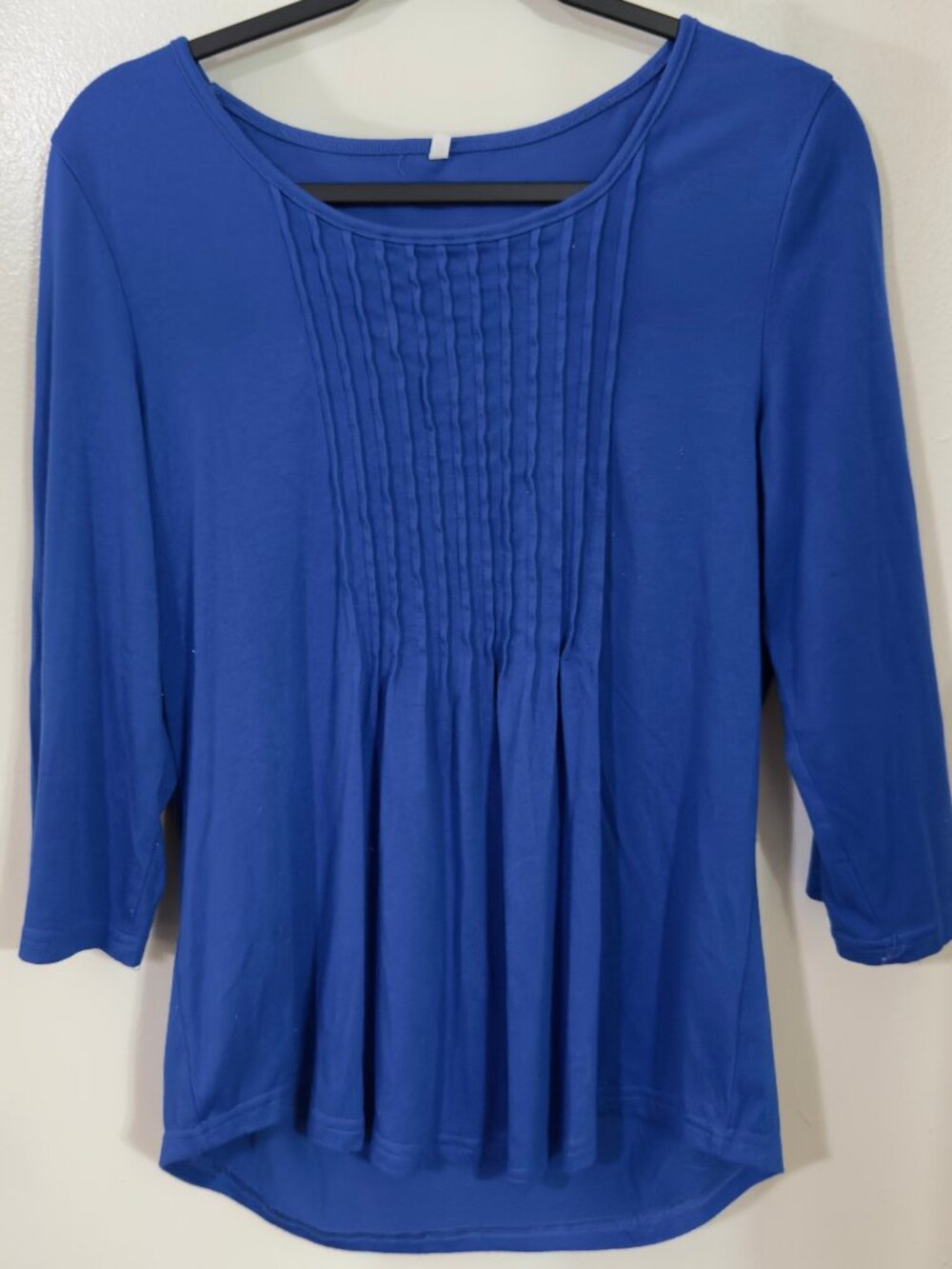 Lot of 2 Women’s Blouses Size Large Pink Blue Pintuck Pleated Tops 3/4 Sleeve